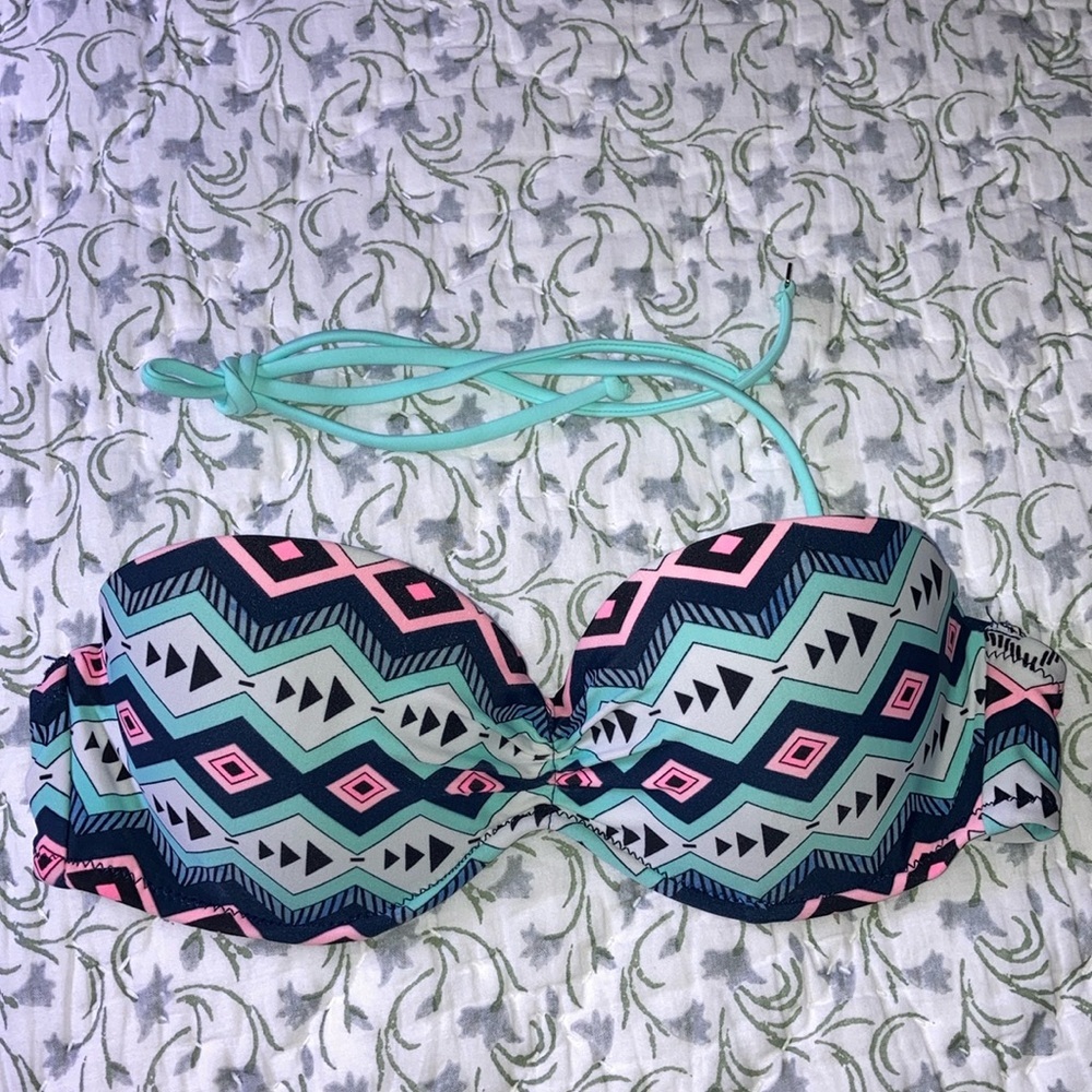 2 for $25 Ardene pattern bra S - Picture 1 of 4